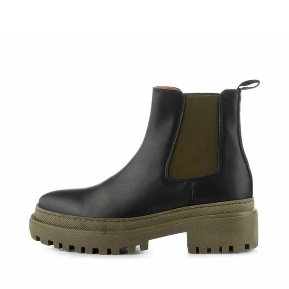 NEW SHOE THE BEAR women's iona chelsea boot in black / khaki - Picture 1 of 6